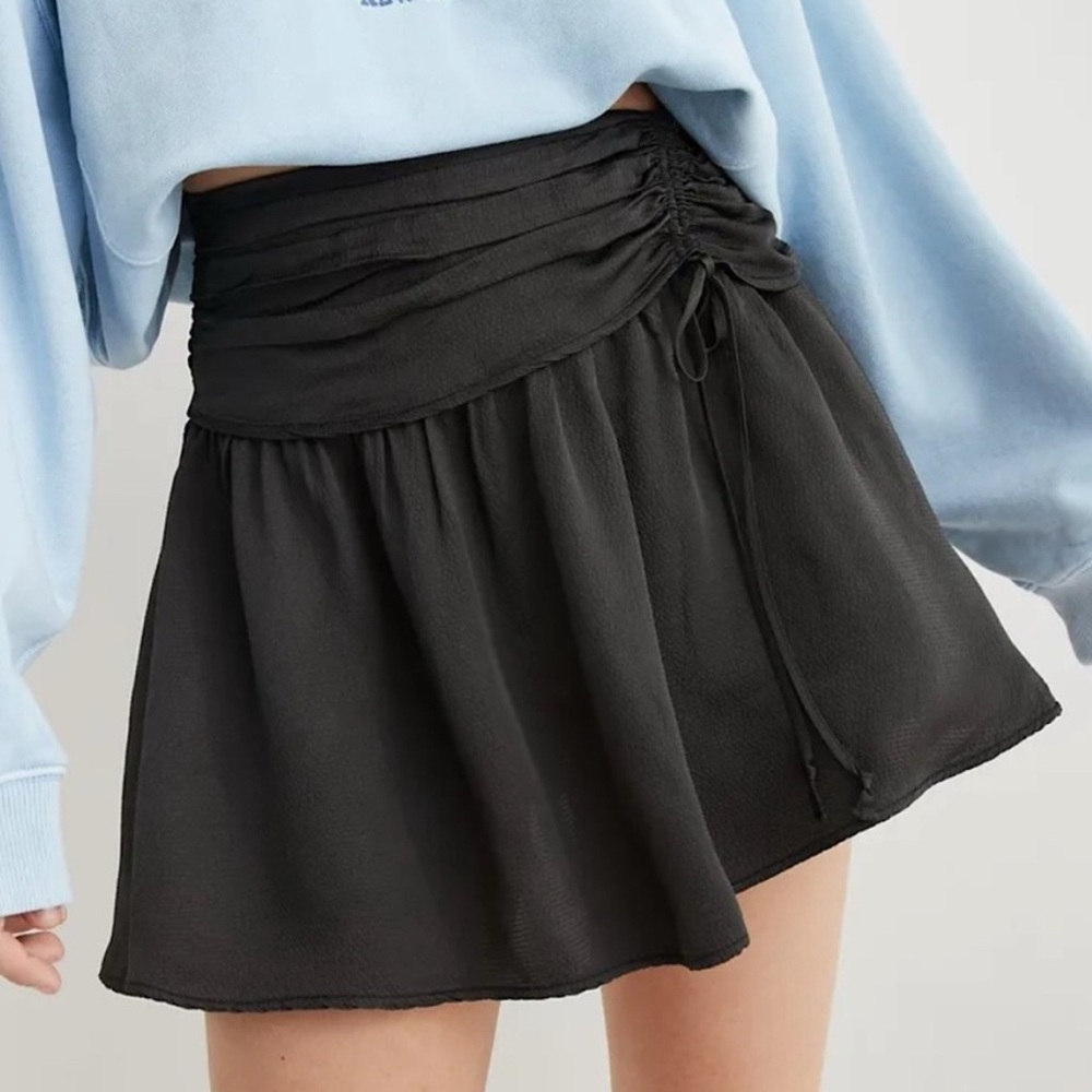 Aerie Uptown Mini Skirt Color Black Size S NWT